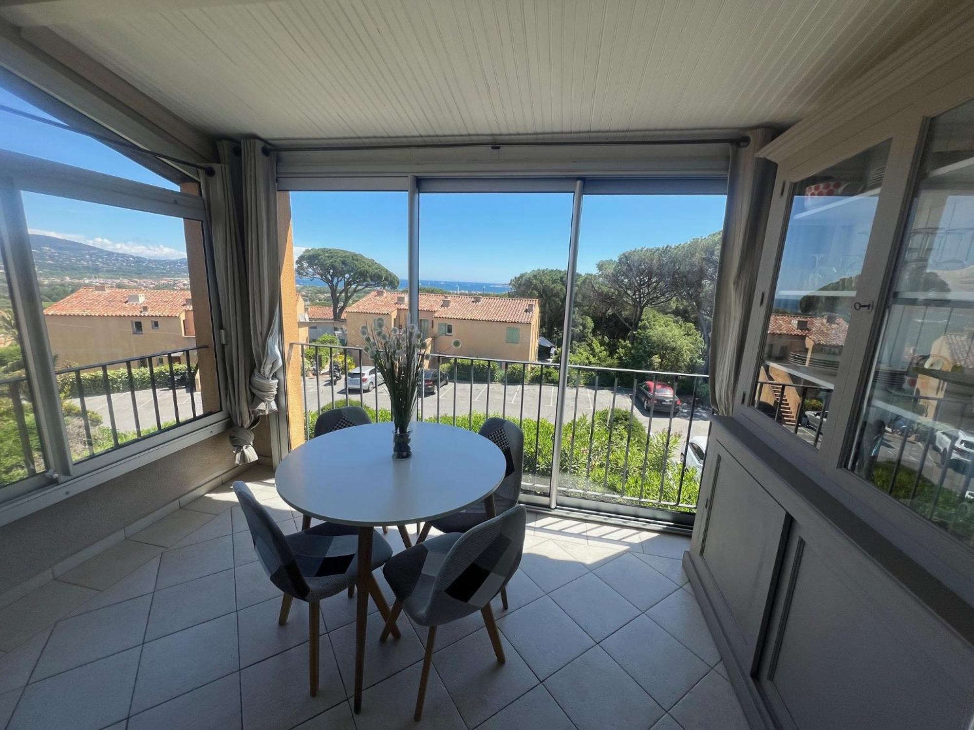 Appartement Vue Mer Golfe De Saint-Tropez 코골렝 외부 사진
